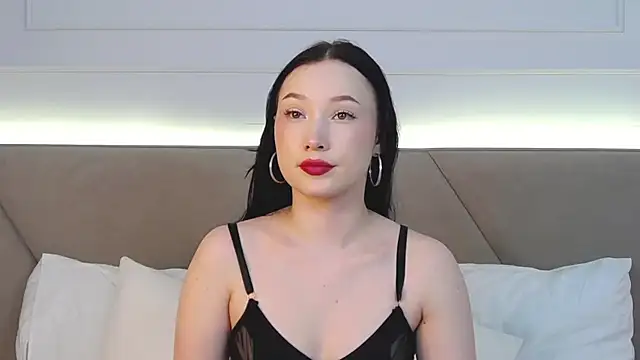 LeilaLow online show from 02/27/25, 02:21