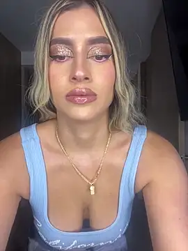 Issabela G1 online show from 12/10/24, 10:26