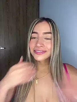 Issabela G1 online show from 12/12/24, 01:43