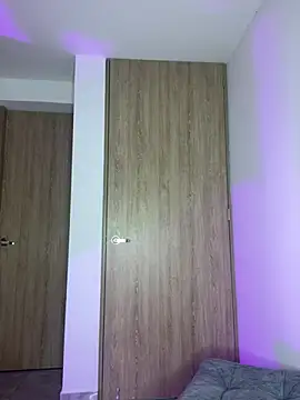 Issabela G1 online show from 02/08/25, 08:21