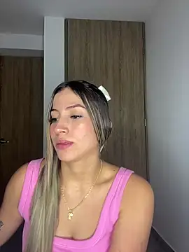 Issabela G1 online show from 02/16/25, 03:26