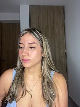 Issabela G1 online show from 02/25/25, 06:58