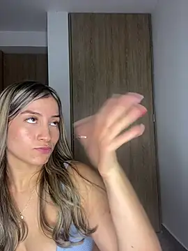 Issabela G1 online show from 02/26/25, 12:05