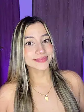 Issabela G1 online show from 01/13/26, 01:22