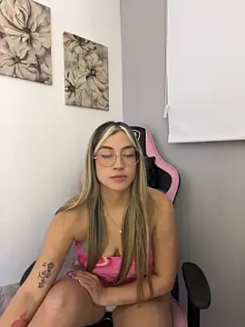 Issabela G1 online show from 04/07/26, 02:01