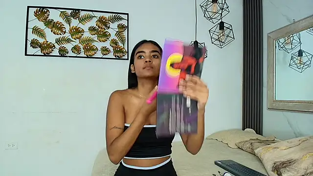 julieta aguilar1 online show from 01/19/25, 07:26