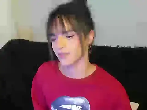 Snapshot of kerly_monroe chatting on 10/22/25, 07:57 kerly monroe online show from 10/22/25, 07:57