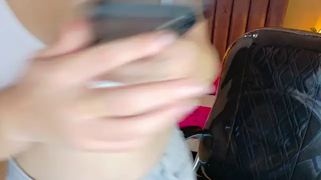 Charlotte Olsen  online show from 03/02/26, 08:04