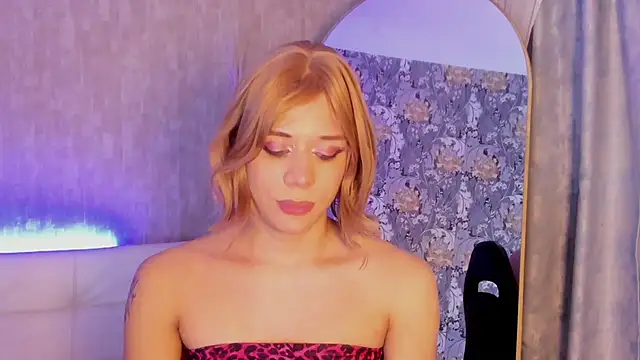 Snapshot of pixy_20 chatting on 11/07/25, 04:01 pixy 20 online show from 11/07/25, 04:01