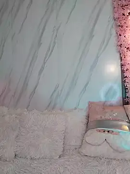 Nanda Vixen online show from 12/17/25, 10:16