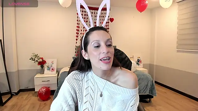 Nami sunny online show from 02/16/25, 06:32