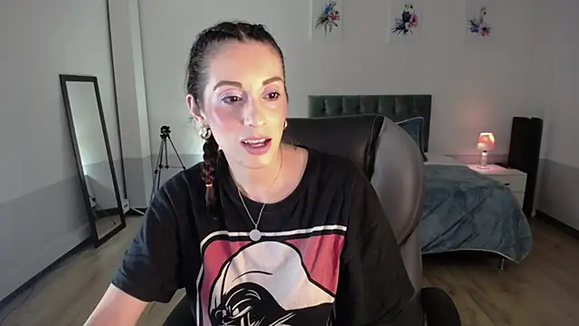 Nami sunny online show from 03/09/25, 02:18