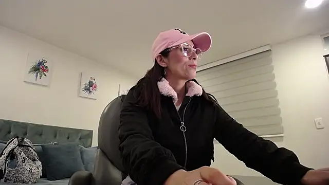 Nami sunny online show from 03/23/25, 02:04