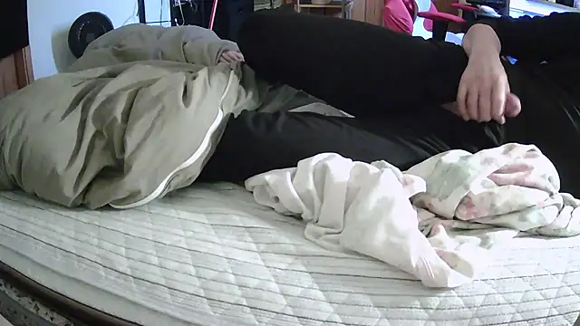 qoooqing67 online show from 04/10/26, 06:18