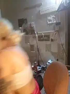 Snapshot of spacegirlll chatting on 02/27/25, 05:34 spacegirlll online show from 02/27/25, 05:34