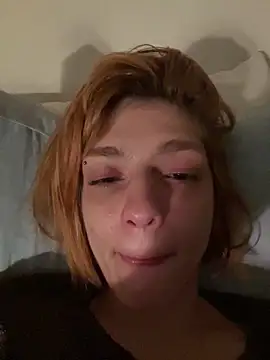 Snapshot of spacegirlll chatting on 12/20/25, 03:13 spacegirlll online show from 12/20/25, 03:13