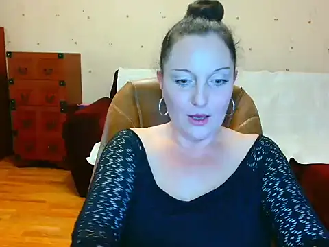 Alice3694 online show from 02/01/25, 11:10