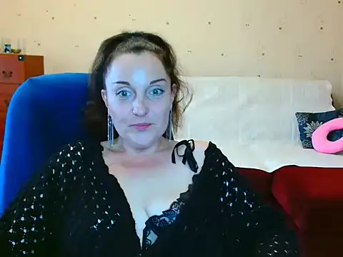 Alice3694 online show from 05/12/26, 05:26
