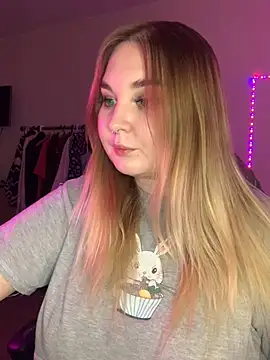 Greeenfriends6969 online show from 02/09/25, 07:41