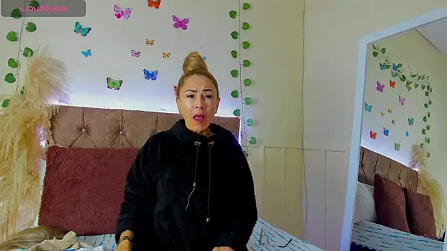 emagarcia online show from 10/18/25, 12:39