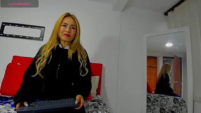 emagarcia online show from 10/26/25, 11:16