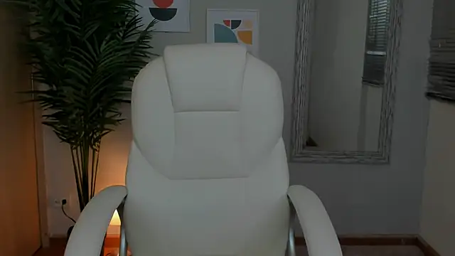 Elena Ruiz online show from 12/27/24, 11:42