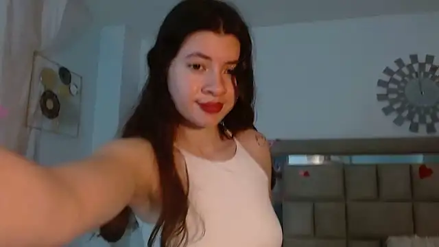 zoecruzz online show from 03/06/25, 08:16