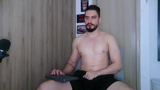 Aaron kwok28 online show from 10/19/25, 11:05