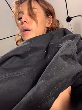 Katee Jones online show from 12/13/24, 03:16