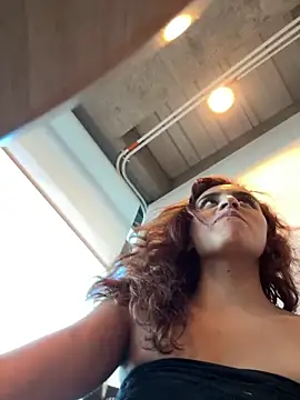 Snapshot of Katee_Jones chatting on 01/16/26, 10:47 Katee Jones online show from 01/16/26, 10:47