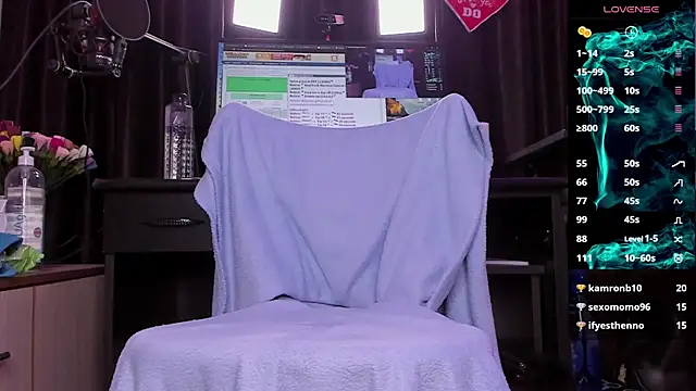 Raissa sky26 online show from 12/31/24, 08:37