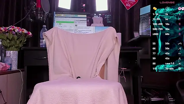 Raissa sky26 online show from 12/17/25, 03:34