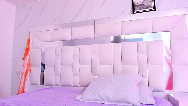 BritneyCollins online show from 10/23/25, 11:31