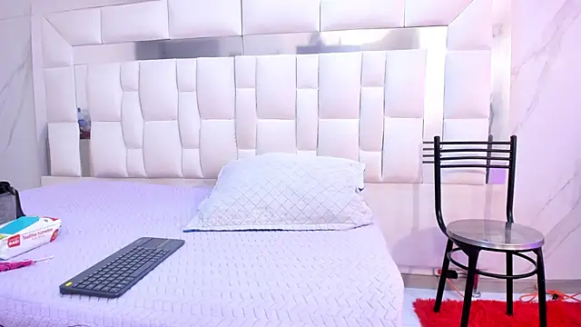 BritneyCollins online show from 11/05/25, 11:21