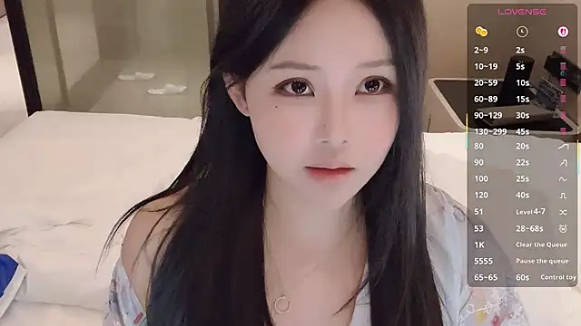 Snapshot of Fountain- chatting on 09/25/25, 05:27 Fountain- online show from 09/25/25, 05:27