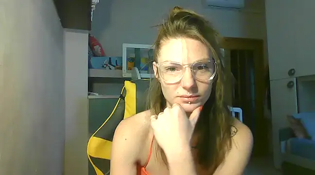 Feli blue online show from 12/09/24, 09:06