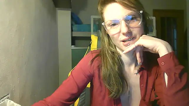 Feli blue online show from 01/20/25, 12:28