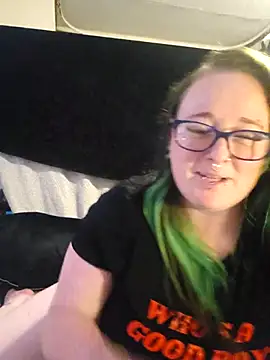 Snapshot of Bunny_Cummings chatting on 09/13/25, 10:09 Bunny Cummings online show from 09/13/25, 10:09