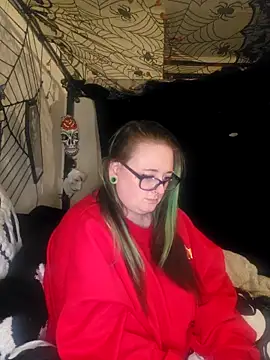 Snapshot of Bunny_Cummings chatting on 10/18/25, 09:04 Bunny Cummings online show from 10/18/25, 09:04