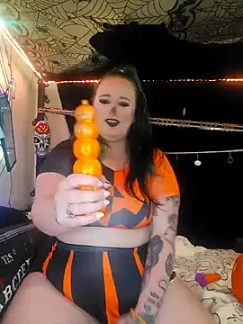 Snapshot of Bunny_Cummings chatting on 10/31/25, 11:28 Bunny Cummings online show from 10/31/25, 11:28