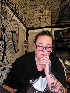 Snapshot of Bunny_Cummings chatting on 11/09/25, 10:41 Bunny Cummings online show from 11/09/25, 10:41