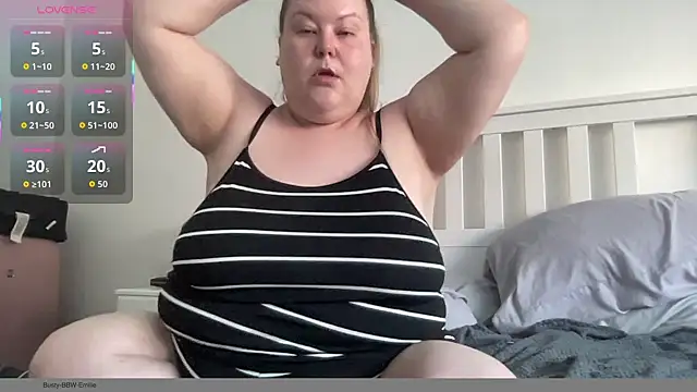 Snapshot of Busty-BBW-Emilie chatting on 09/18/25, 03:25 Busty-BBW-Emilie online show from 09/18/25, 03:25