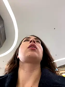 Holly Play online show from 12/05/24, 03:28