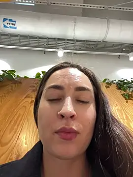 Holly Play online show from 01/13/25, 12:24