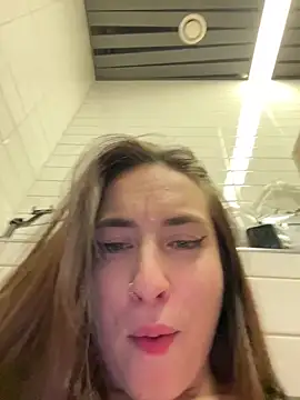 Holly Play online show from 01/14/25, 03:15