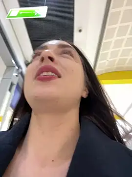 Holly Play online show from 02/14/25, 08:21