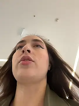 Holly Play online show from 10/09/25, 07:06