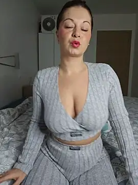 Chaudesquirt online show from 01/09/26, 07:11