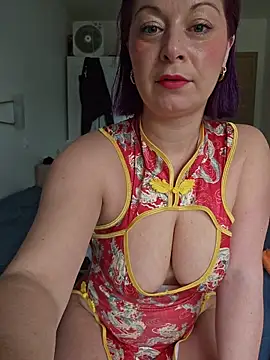 Chaudesquirt online show from 02/21/26, 01:12