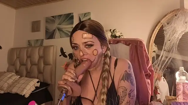 Coquette Johnson online show from 10/18/25, 03:09